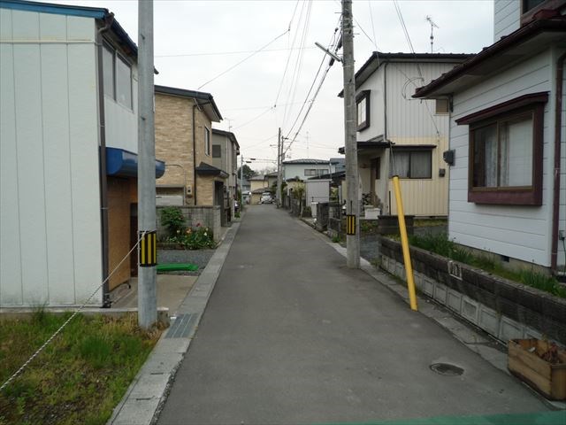 2022　八戸市松ヶ丘　土地 現地写真（前面道路含む現地写真）