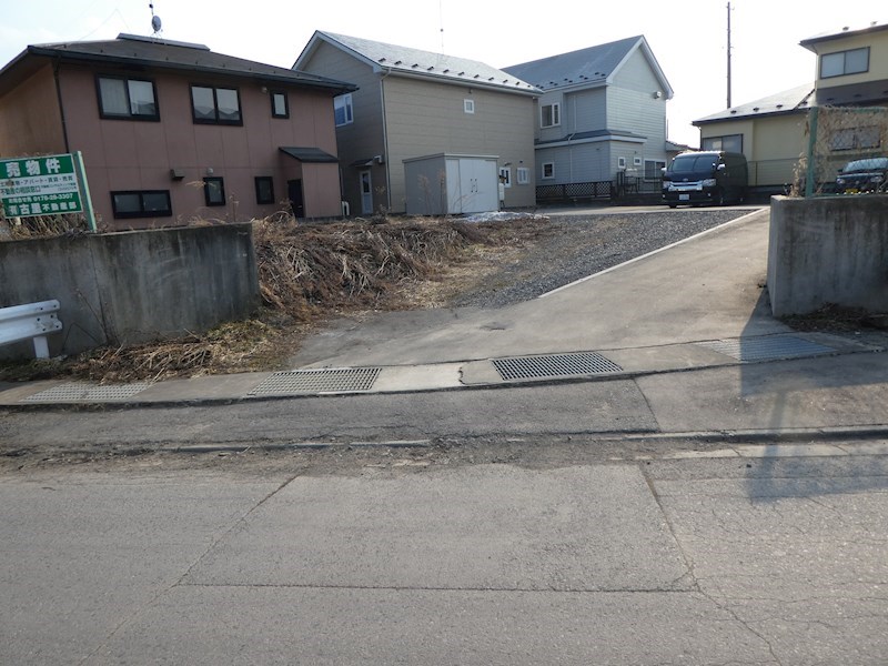 2205　青森県八戸市大字尻内町字尻内　土地 現地写真