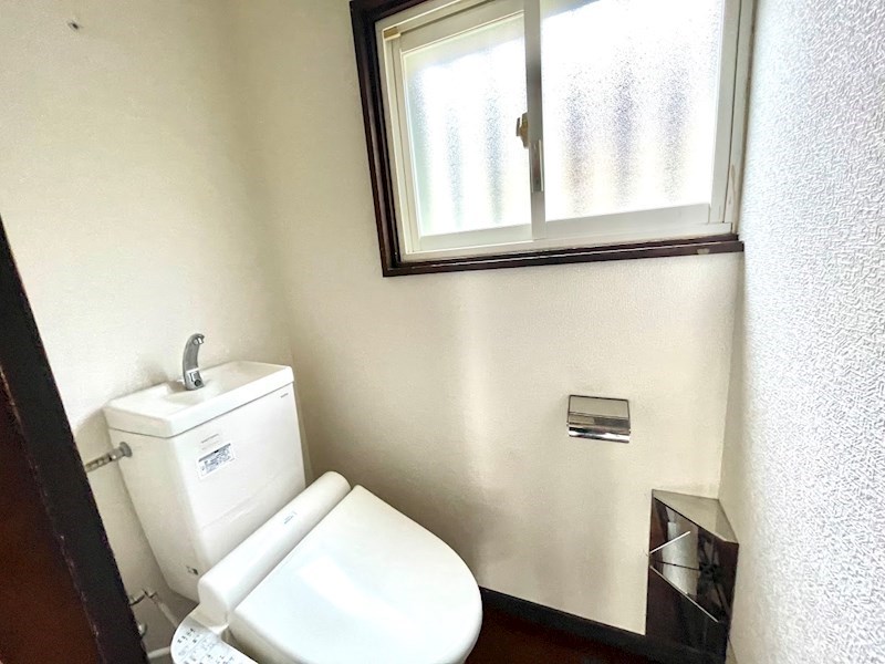 5464　八戸市類家5丁目　中古住宅※ただ今商談中です トイレ