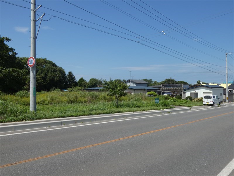 2315　上北郡おいらせ町二川目四丁目　土地 現地写真（前面道路含む現地写真）