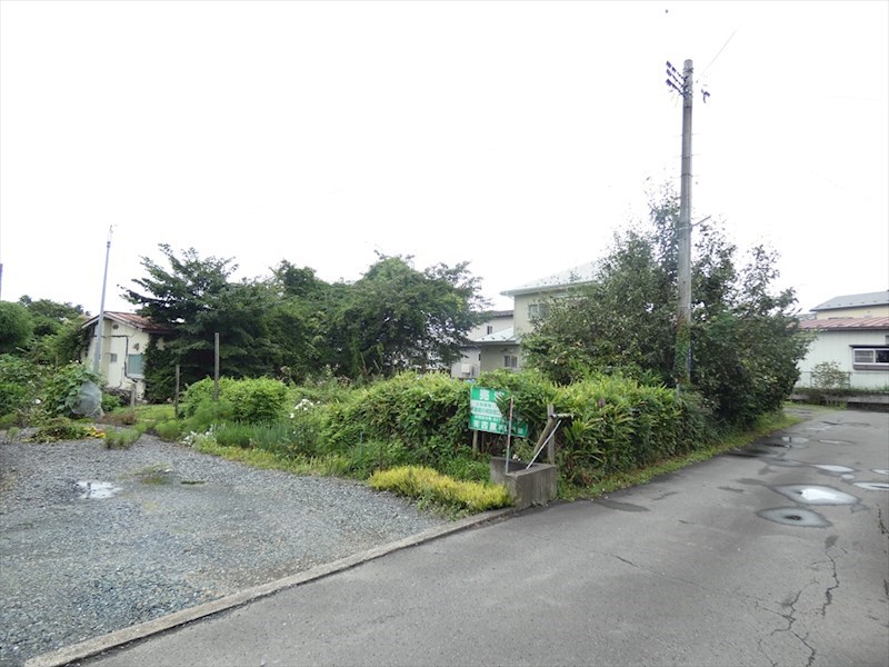 2384　三戸郡階上町蒼前東5丁目　土地 現地写真（前面道路含む現地写真）