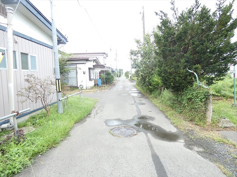 2384　三戸郡階上町蒼前東5丁目　土地 現地写真（前面道路含む現地写真）