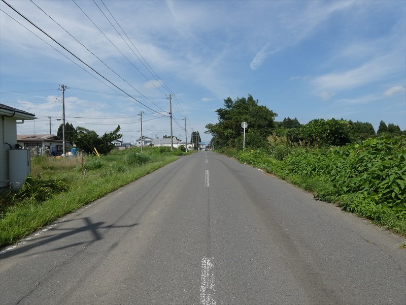 2445　上北郡六戸町大字折茂字今熊　土地 現地写真（前面道路含む現地写真）