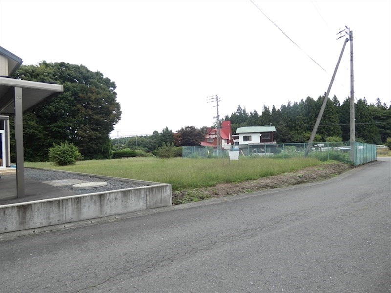 2465　三戸郡階上町大字道仏字天当平　土地 現地写真（前面道路含む現地写真）