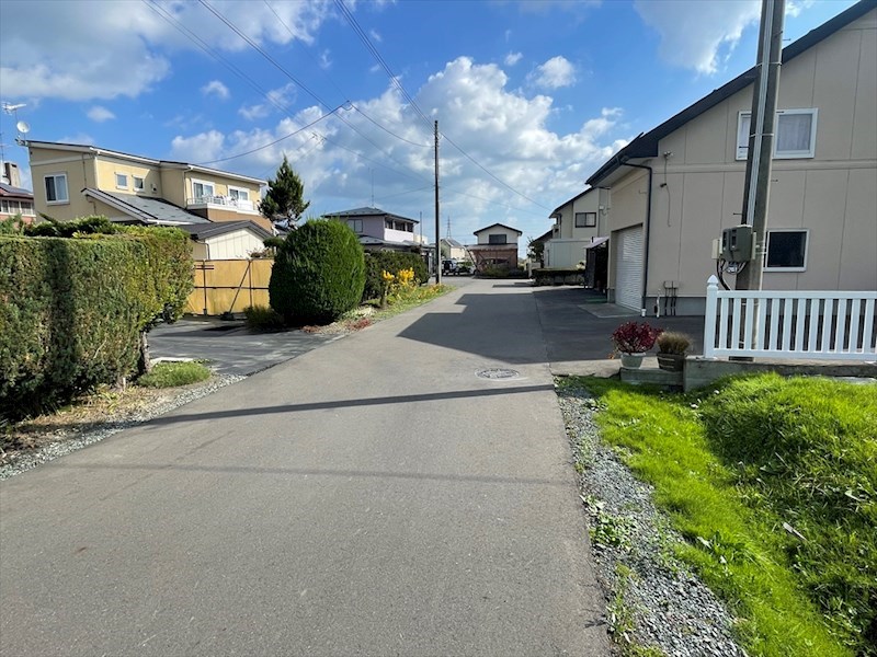 2545　上北郡おいらせ町境田　土地 現地写真（前面道路含む現地写真）