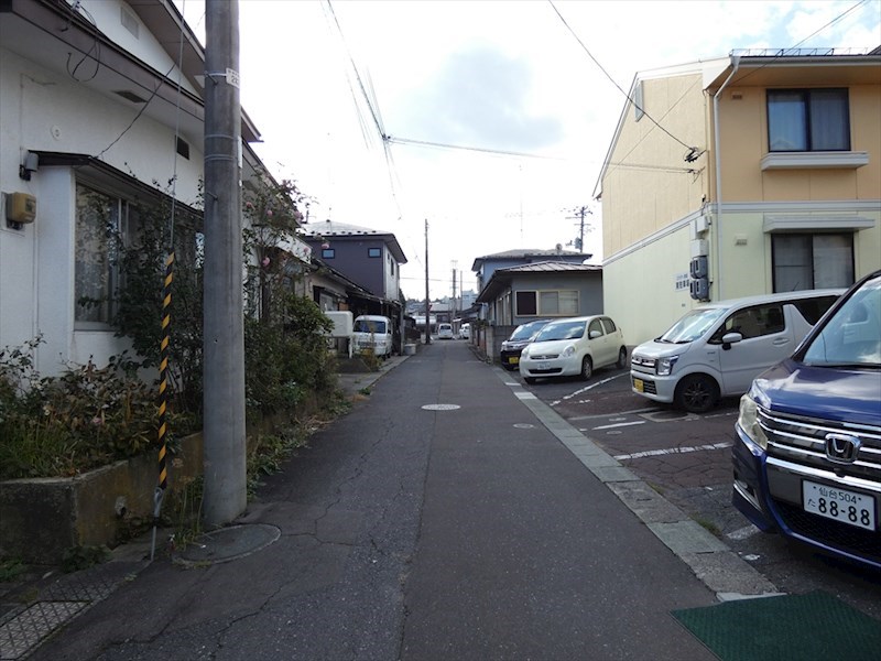 2550　八戸市根城2丁目　土地※ただ今商談中です 現地写真（前面道路含む現地写真）