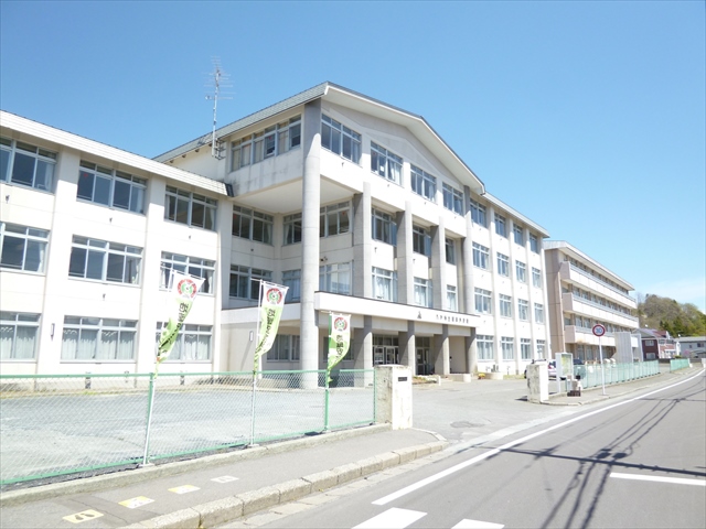 1978　八戸市八太郎3丁目　中古住宅 八戸市立根岸小学校