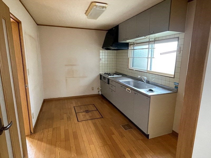 5463　八戸市大字鮫町字ハン木沢　中古住宅※ただいま商談中です 内観写真（キッチン）