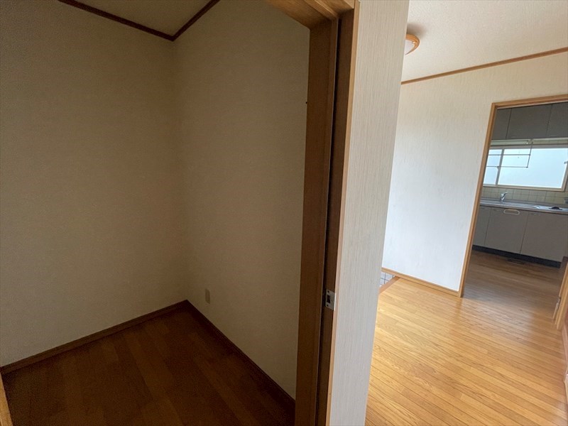 5463　八戸市大字鮫町字ハン木沢　中古住宅※ただいま商談中です 納戸（1階）