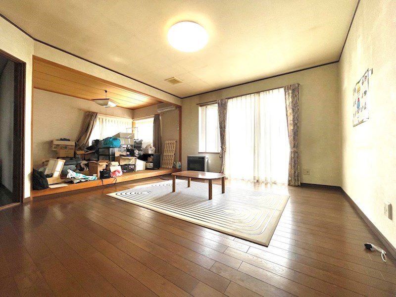 5476　十和田市東二十四番町　中古住宅※ただいま商談中です 内観写真（リビング）