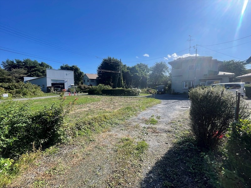 5480　三戸郡階上町大字道仏字耳ヶ吠　中古住宅※ただいま商談中です 現地写真（駐車場）