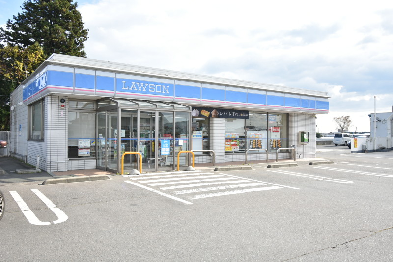 階上貸家 ﾛｰｿﾝ 八戸浜市川店