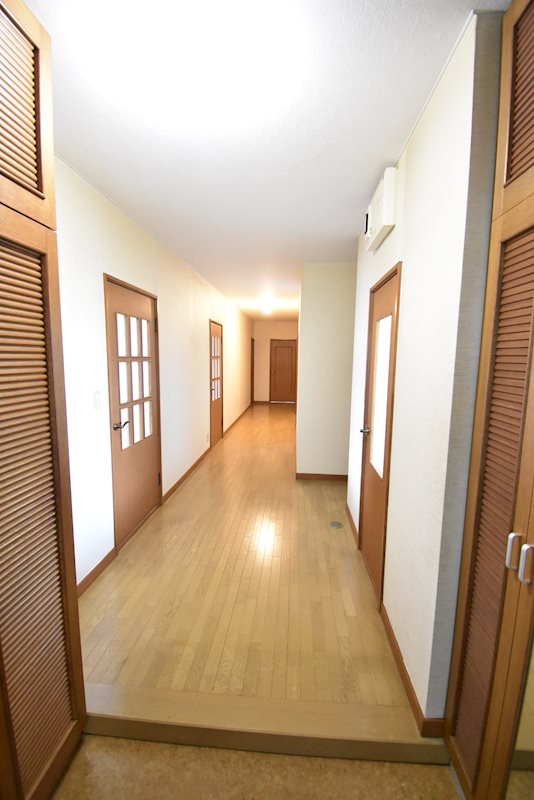 荒屋貸家 廊下