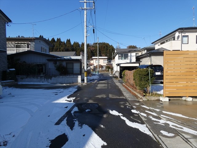 2534　八戸市日計2丁目　土地 現地写真（前面道路含む現地写真）