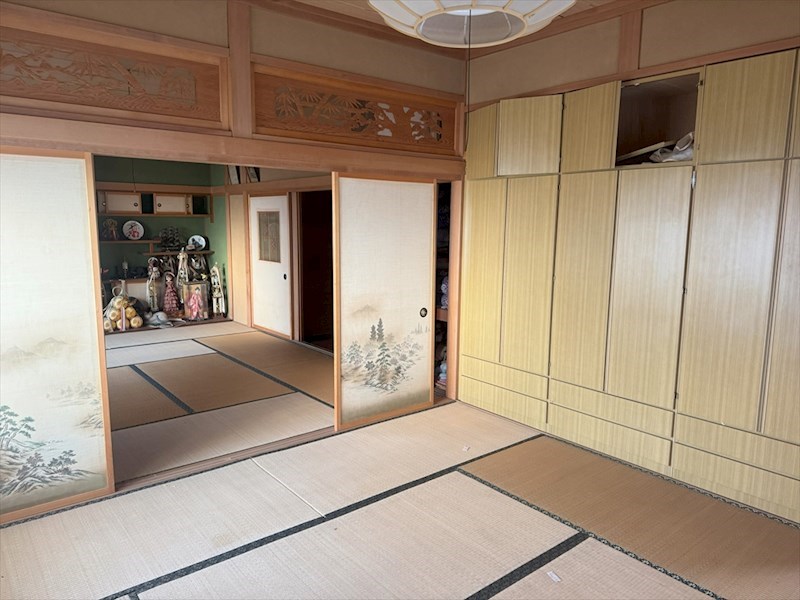 5397　六戸町大字下吉田字沼田　中古住宅 和室：8帖