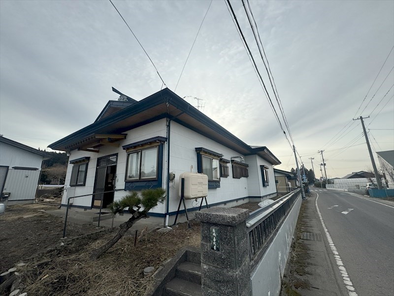 5397　六戸町大字下吉田字沼田　中古住宅 現地写真