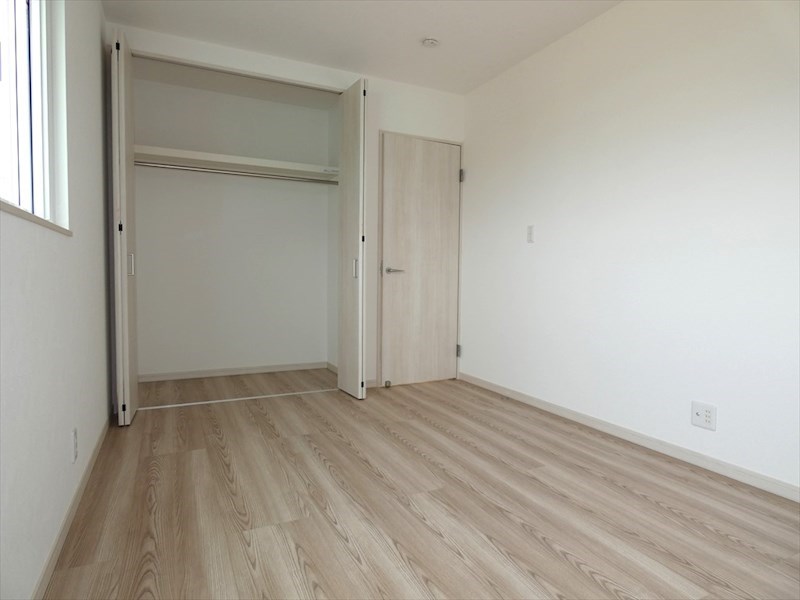 5401　サンガーデン長苗代No.9　建売住宅 内観写真（リビング以外の居室）