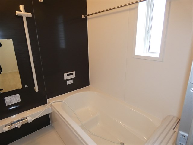 5450　クレイドルガーデン三沢市松園町第5　新築分譲住宅　1号棟※ただ今商談中です 内観写真（浴室）