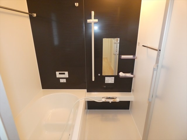 5451　クレイドルガーデン三沢市松園町第5　新築分譲住宅　2号棟 内観写真（浴室）