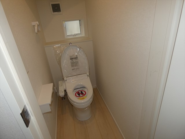 5451　クレイドルガーデン三沢市松園町第5　新築分譲住宅　2号棟 内観写真（トイレ）