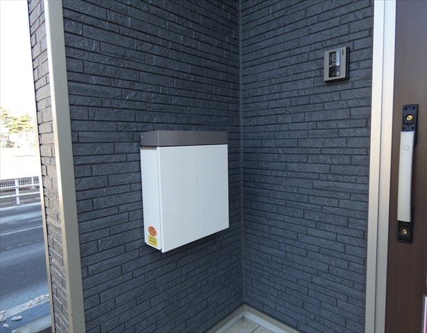 5455　クレイドルガーデン三沢市松園町第5　新築分譲住宅　6号棟※ただ今商談中です 現地写真（玄関）