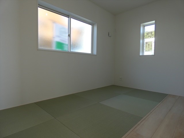 5455　クレイドルガーデン三沢市松園町第5　新築分譲住宅　6号棟※ただ今商談中です 洋風和室5帖