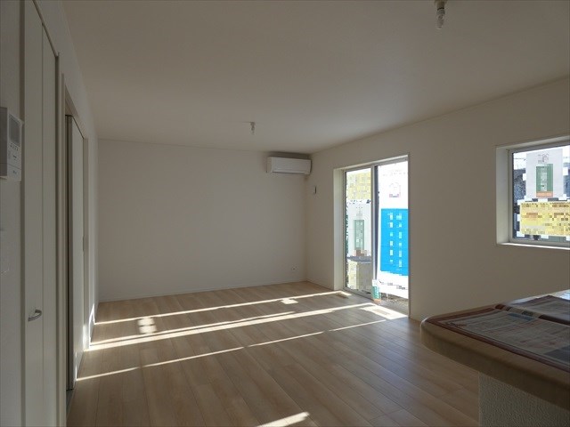 5455　クレイドルガーデン三沢市松園町第5　新築分譲住宅　6号棟※ただ今商談中です 内観写真（リビング）