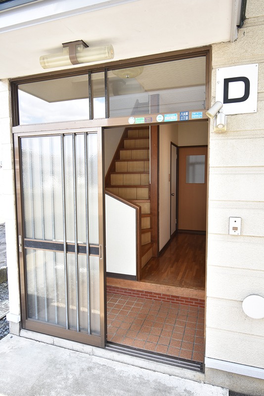 コーポラスワタナベⅡ 玄関