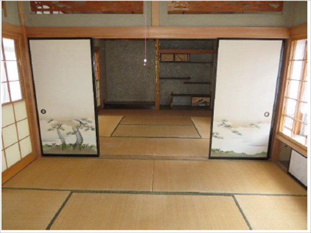 1777　三戸郡南部町大字杉沢字西小橋　中古住宅 内観写真（リビング以外の居室）