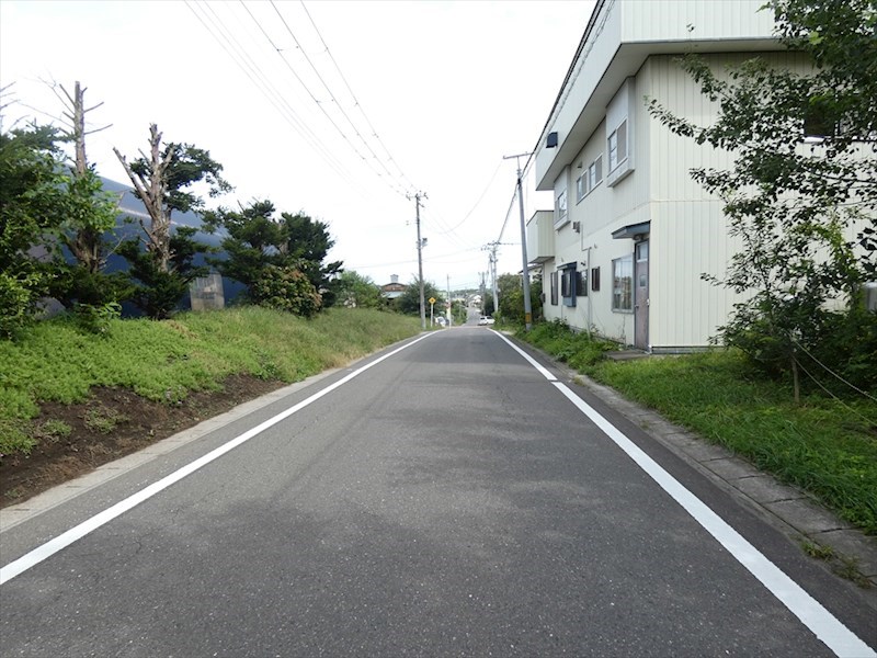 2176　三戸郡階上町蒼前西３丁目　土地 現地写真（前面道路含む現地写真）
