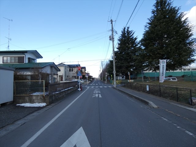 2540　八戸市根城6丁目　土地 現地写真（前面道路含む現地写真）