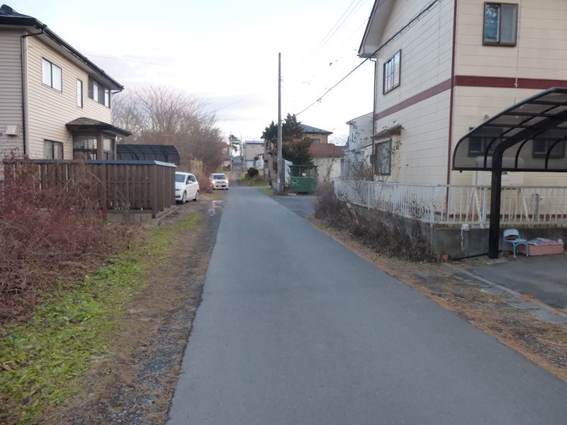 2332　三戸郡階上町蒼前西2丁目　土地 現地写真（前面道路含む現地写真）
