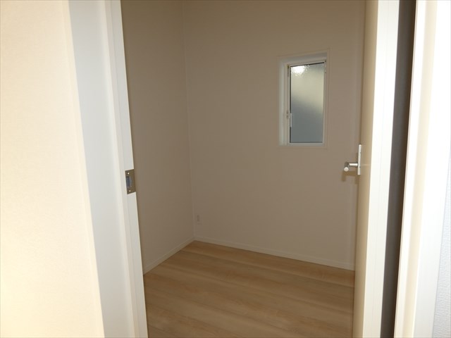 5453　クレイドルガーデン三沢市松園町第5　新築分譲住宅　4号棟※ただ今商談中です 納戸2帖