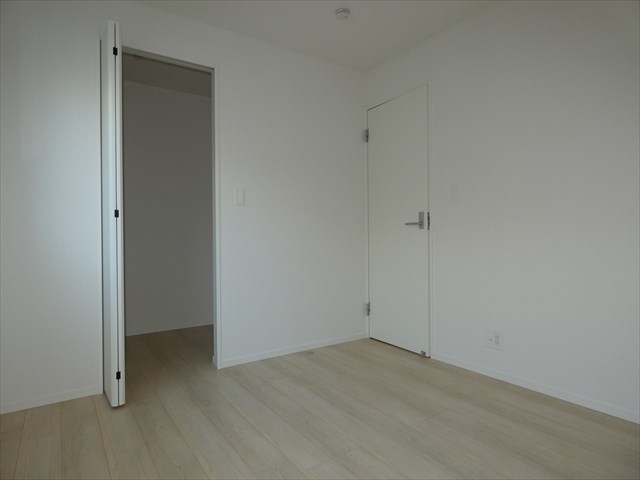 5453　クレイドルガーデン三沢市松園町第5　新築分譲住宅　4号棟※ただ今商談中です 洋室5.2帖