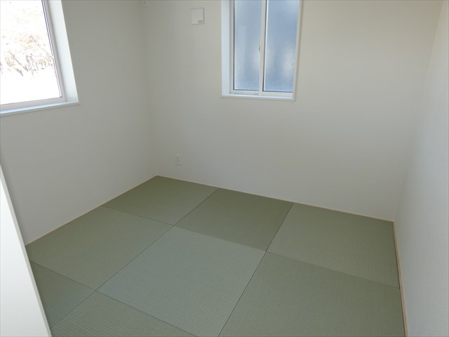 5454　クレイドルガーデン三沢市松園町第5　新築分譲住宅　5号棟※ただいま商談中です 洋風和室5帖