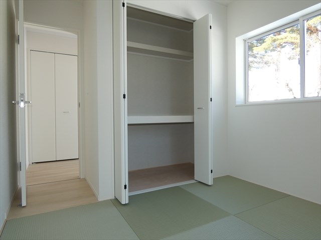 5454　クレイドルガーデン三沢市松園町第5　新築分譲住宅　5号棟※ただいま商談中です 洋風和室5帖