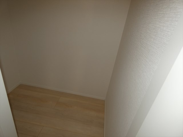 5454　クレイドルガーデン三沢市松園町第5　新築分譲住宅　5号棟※ただいま商談中です 納戸1.5帖