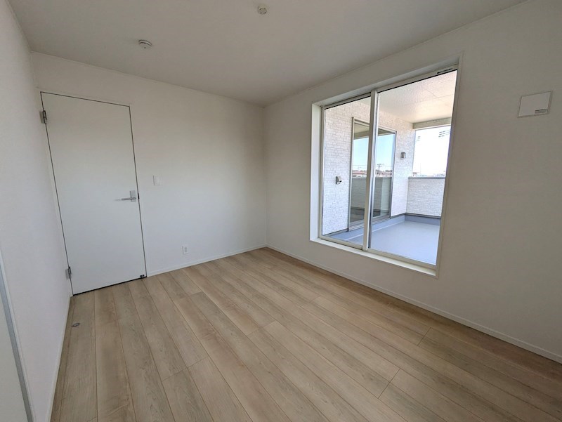 5491　クレイドルガーデン八戸市尻内町第14　新築分譲住宅　6号棟※ただいま商談中です 洋室6帖（バルコニー側）