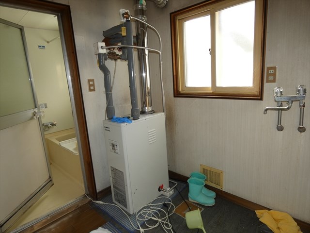 5508　八戸市大字鮫町字堀込下　中古住宅※ただ今商談中です 内観写真（洗面台・洗面所）
