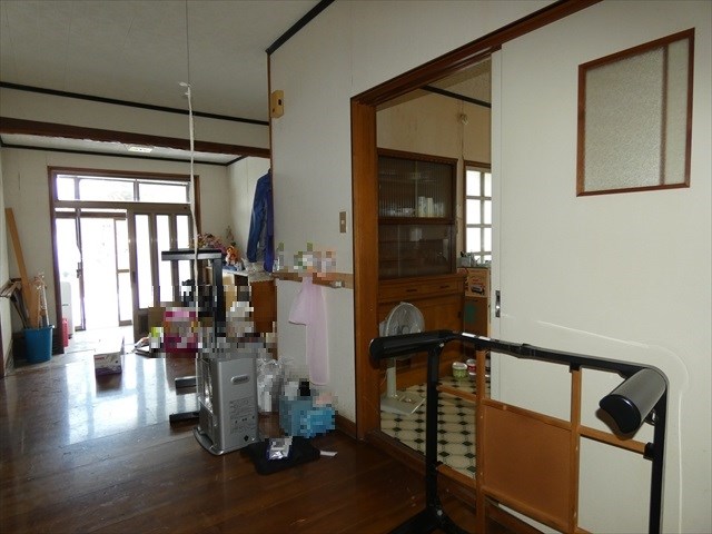 5508　八戸市大字鮫町字堀込下　中古住宅※ただ今商談中です 現地写真（玄関）
