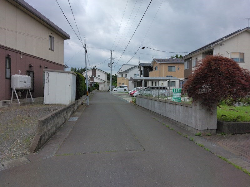 2559　八戸市多賀台2丁目　土地※ただいま商談中です 現地写真（前面道路含む現地写真）