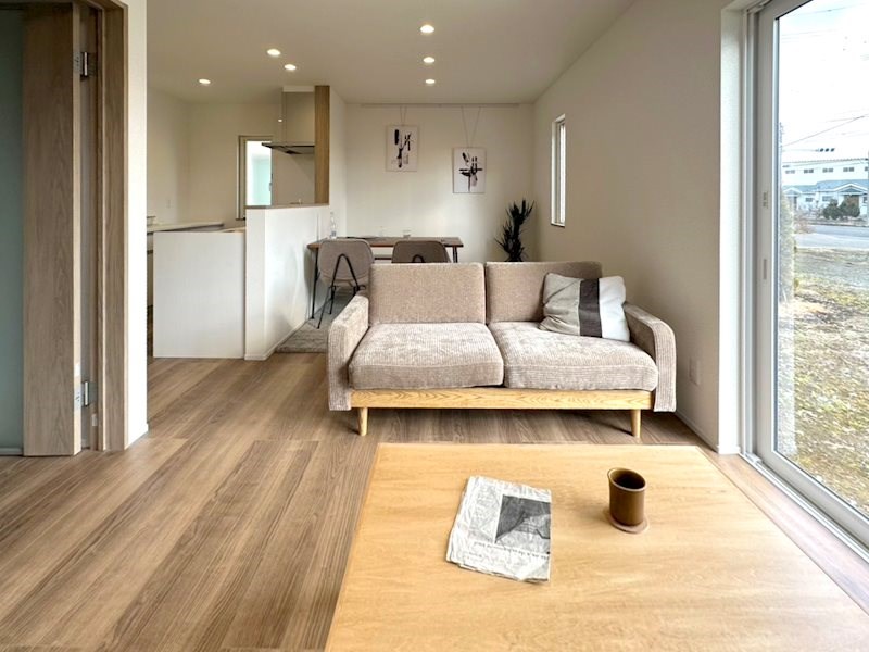 5518　サンシティ沼館No.4　建売住宅 内観写真（リビング）