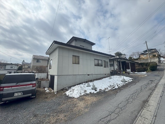 5525　八戸市大字沢里字休場　中古住宅 現地写真